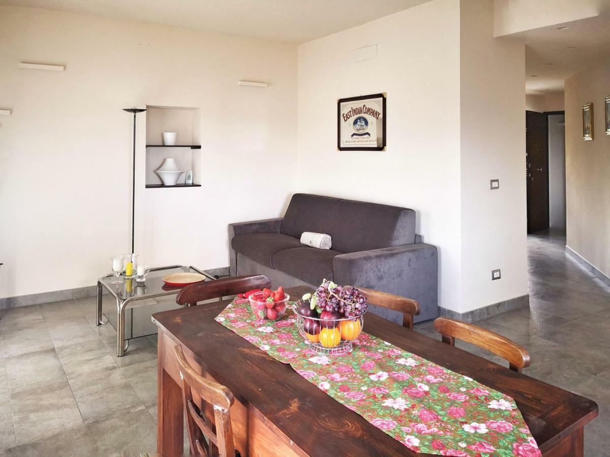Appartamento Deluxe Con Terrazza Sul Mare سافونا المظهر الخارجي الصورة