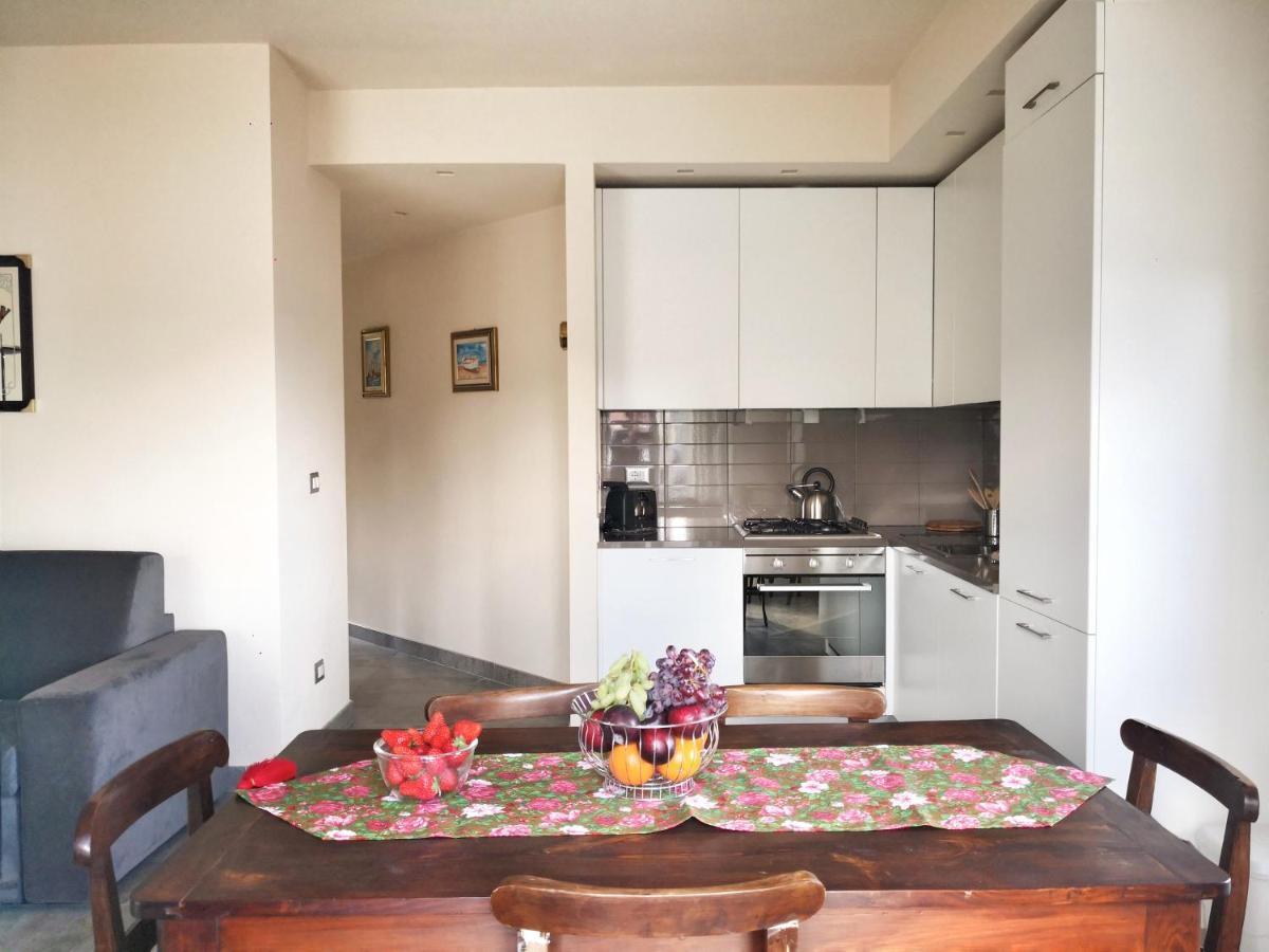 Appartamento Deluxe Con Terrazza Sul Mare سافونا المظهر الخارجي الصورة