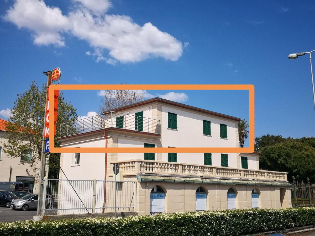 Appartamento Deluxe Con Terrazza Sul Mare سافونا المظهر الخارجي الصورة